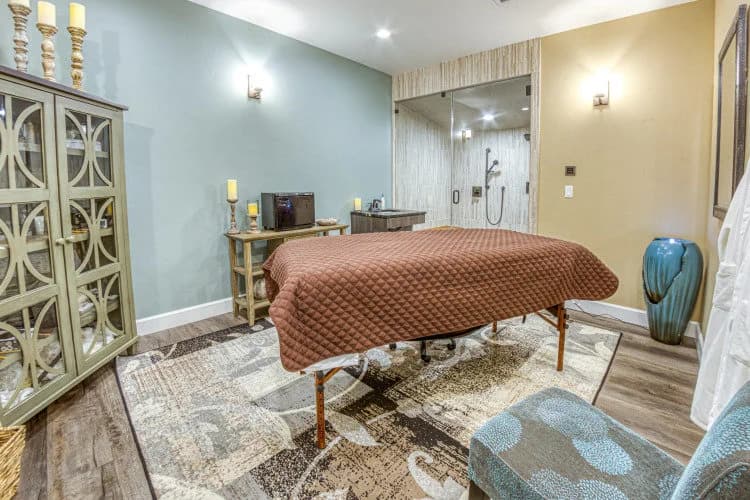 Avalon Salon & Spa Massage Therapy in Bend, OR